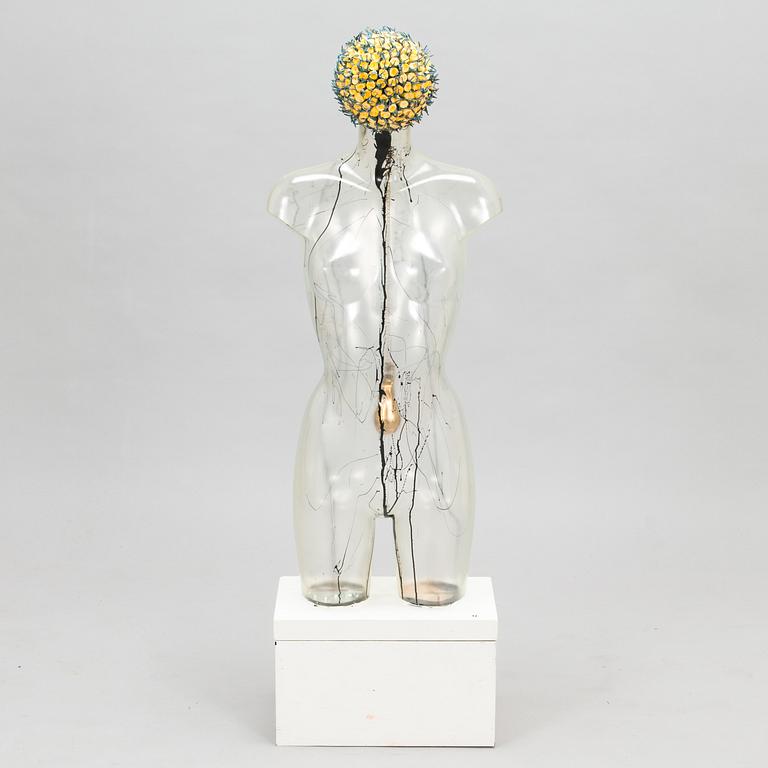 Helenius Matti, "Naked 2".