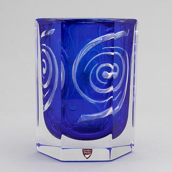 Olle Alberius, vas, glas, "Virvel", Orrefors, signerad, 1988.