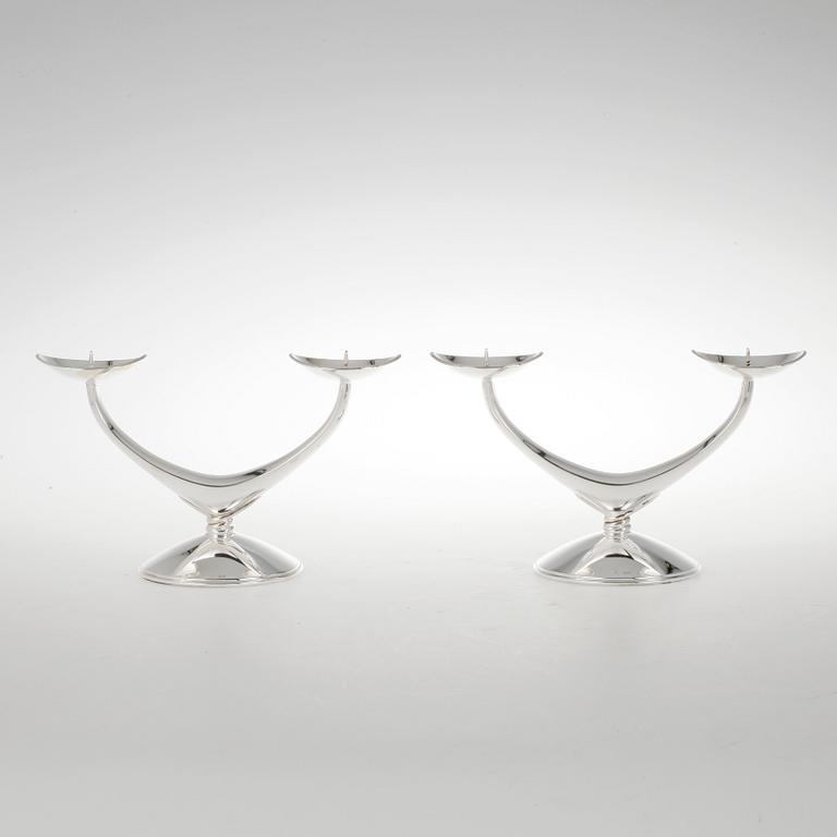 KANDELABRAR, ett par, silver, Wilhelm Binder, Tyskland 1900-talets första hälft.