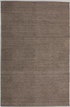 MATTO, flat weave, ca 309 x 200,5 cm, attributed to Kim Naver. The end of the 20th century.