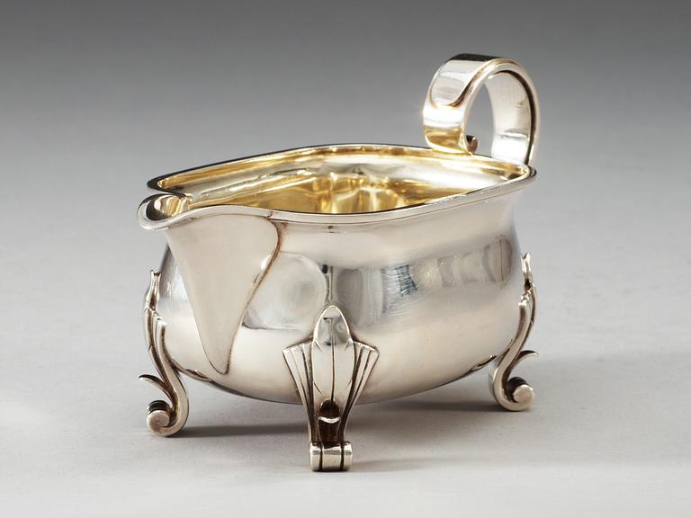 An Atelier Borgila sterling sauce boat, Stockholm 1942.