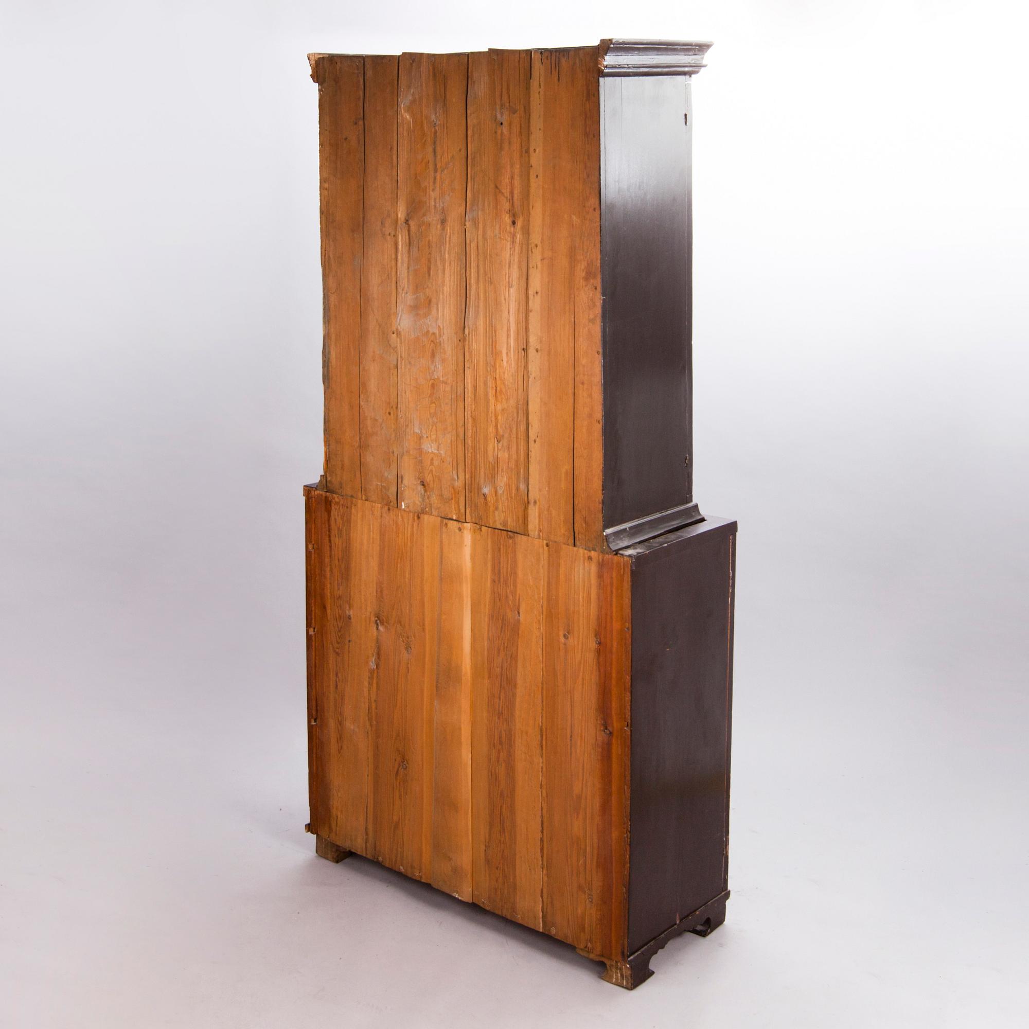 A GUSTAVIAN CUPBOARD, early 19th century.