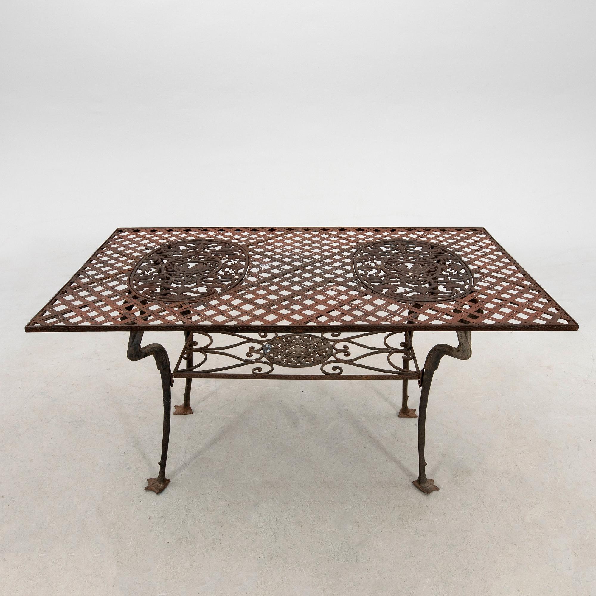 Garden Set, 7 Pieces, 20th Century.