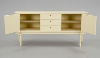 SIDEBOARD, gustaviansk stil, 1900-tal.