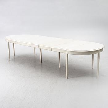 A Gustavian style dining table, late 20th Century.