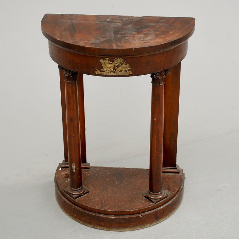 KONSOLBORD, empire, 1800-talets andra kvartal.