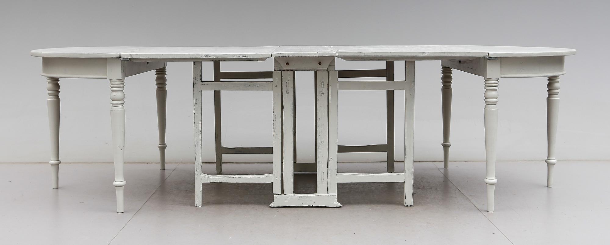 BORD, 2 st, 1800-talets andra hälft.