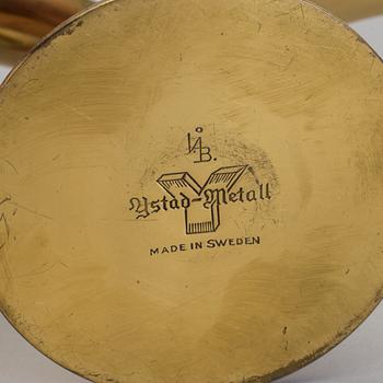 LJUSSTAKAR, 2 st, mässing, "Liljan", Ivar Ålenius Björk, Ystad-Metall.
