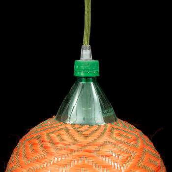TAKLMPOR, sex stycken, "Petlamps", Colombia, 2012.
