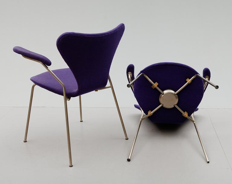 KARMSTOLAR, 1 par, Sjuan, Arne Jacobsen, Fritz Hansen, 1900-talets andra hälft.