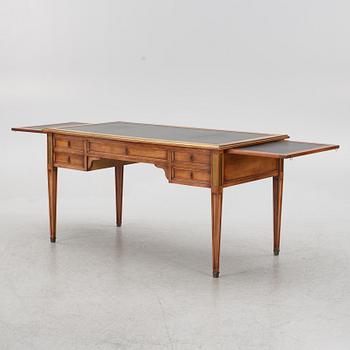 Desk with chair, second half of the 20th century.