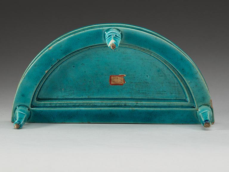 A turquoise glazed half moon shaped stand, Qing dynasty, Kangxi (1662-1722).