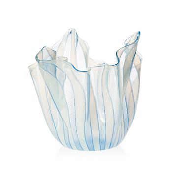 A Fulvio Bianconi & Paolo Venini 'Fazzoetto' glass bowl, Venini, Murano, 1950's.