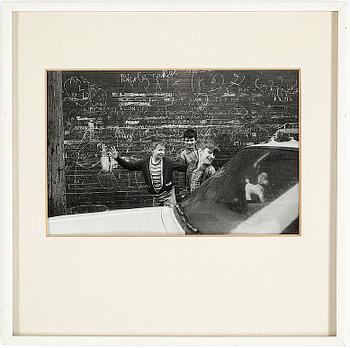 HENRI CARTIER-BRESSON, gelatin silver print stamped by the photographer and by Magnum Photos Incorporated on verso.