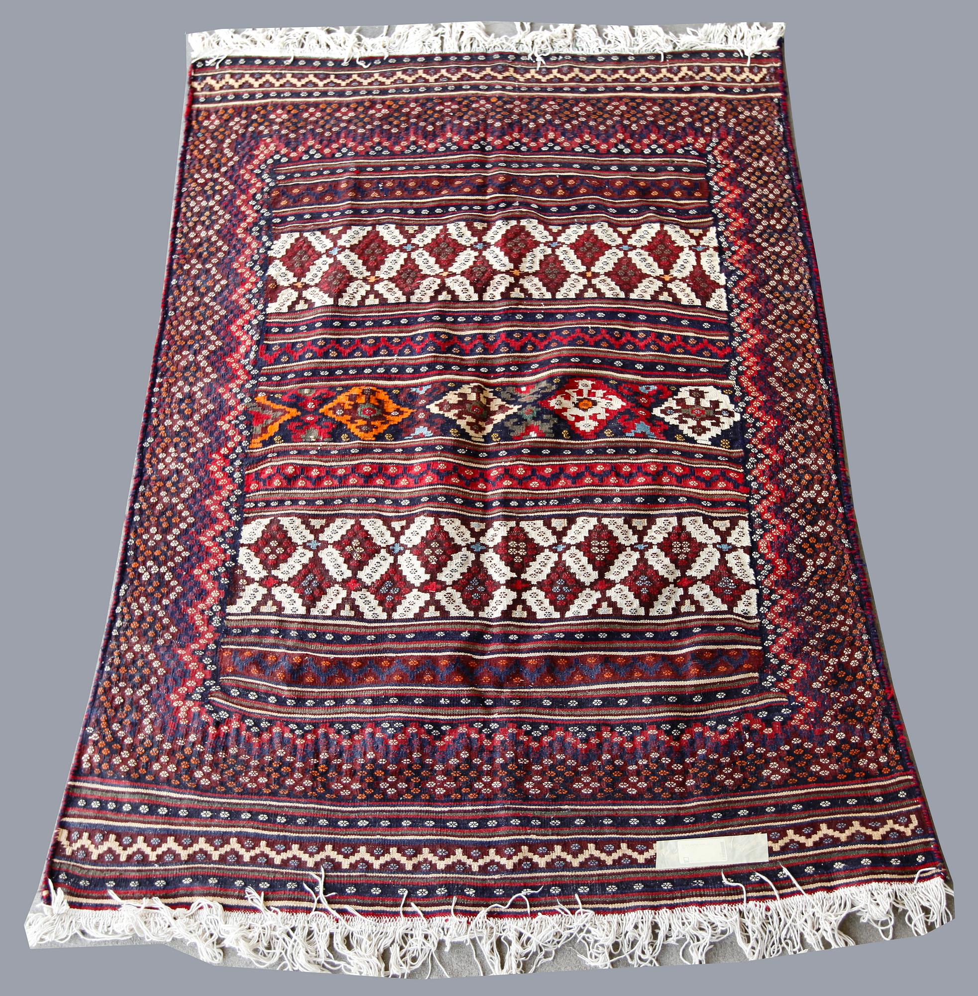 MATTA, Kelim, 220 x 150.