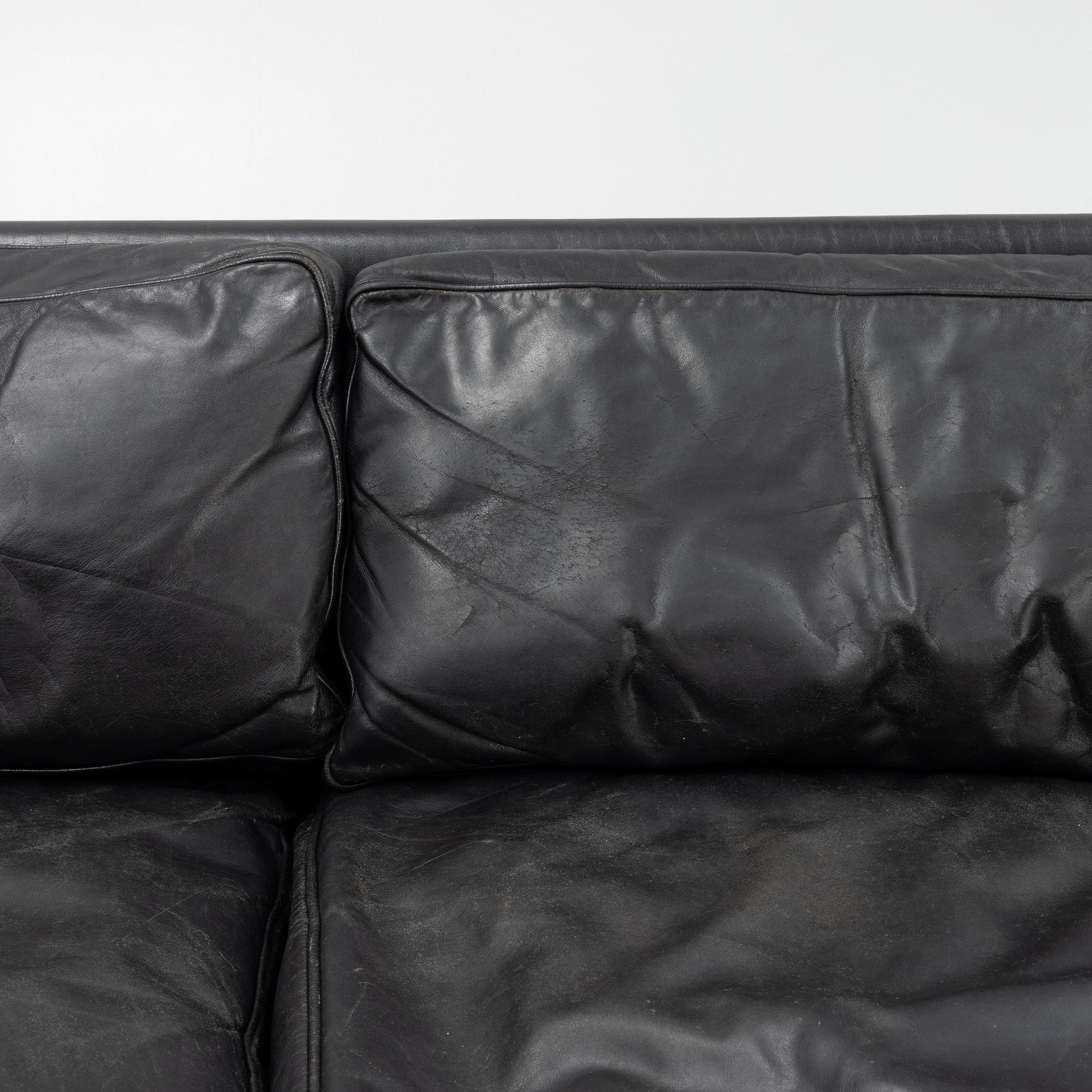 Hans Könecke, a 'F 93' sofa, Tecta Möbler, Germany, 1970's.