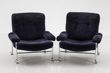 FÅTÖLJER, ett par, 1970-tal.