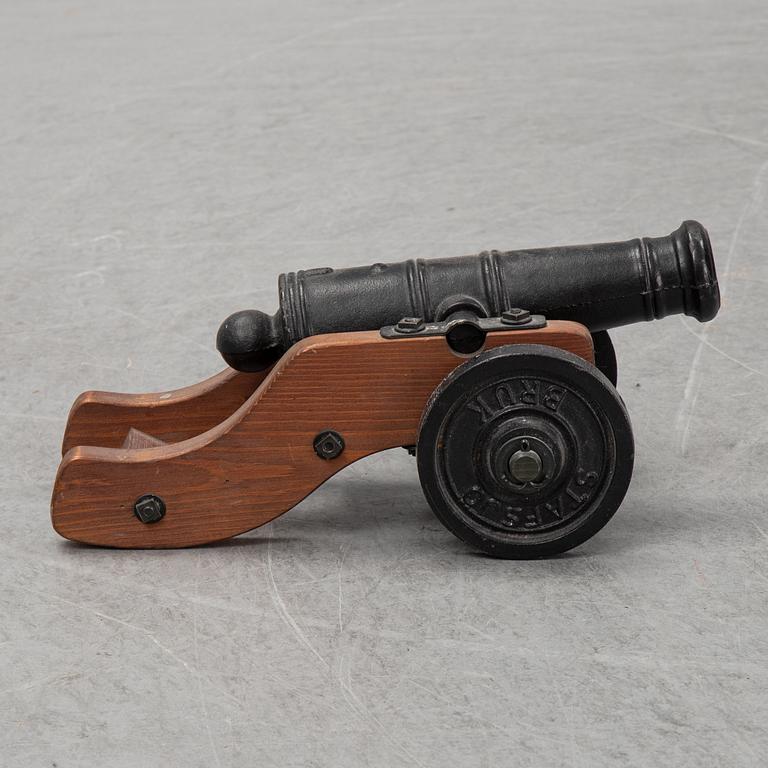 Two Swedish cast iron cannons, Stafsjö bruk, second half of the 20th century.