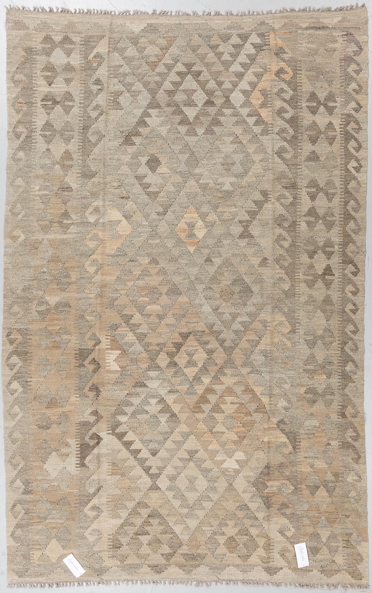 A RUG, Kilim, ca 254 x 163 cm.