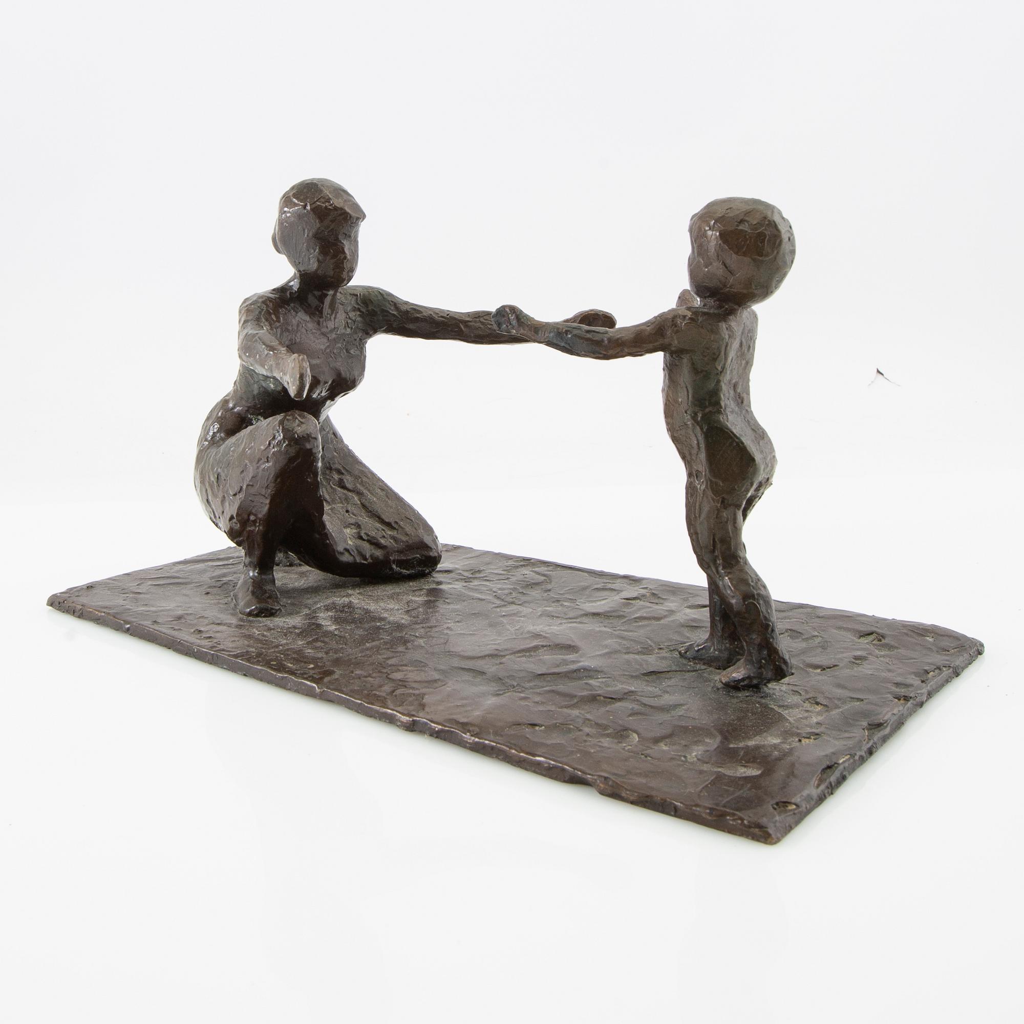 Eva Berggren, skulptur Mor och barn.