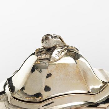 Jacob Ängman, a three-piece silver coffee service, GAB, Stockholm, 1938.