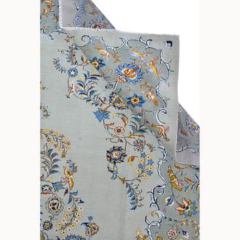 Matto, so called Royal Kashan, ca 407 x 330 cm.