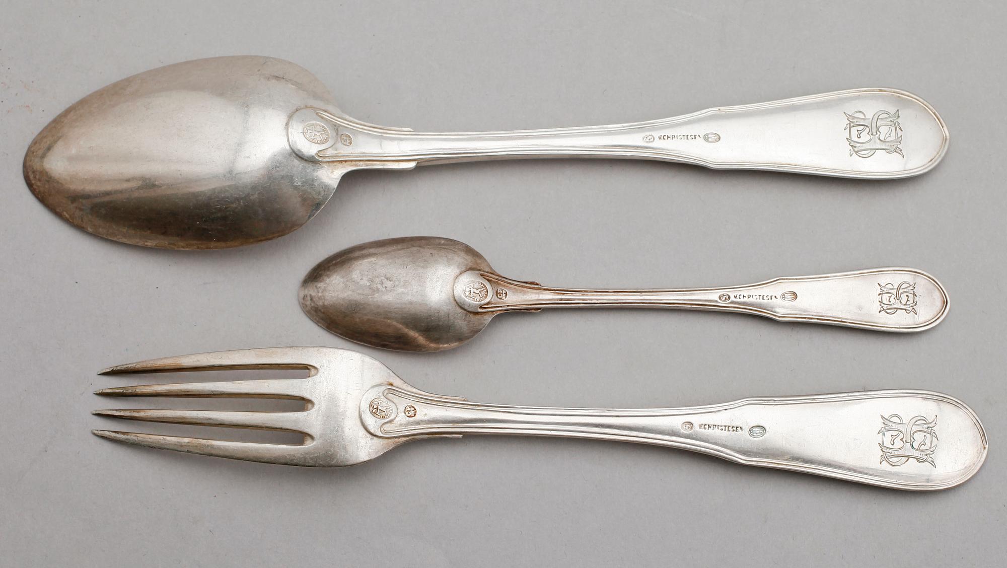 BESTICK, 33 delar, silver, K Christensen, Danmark, tidigt 1900-tal. Vikt ca 2106 g.