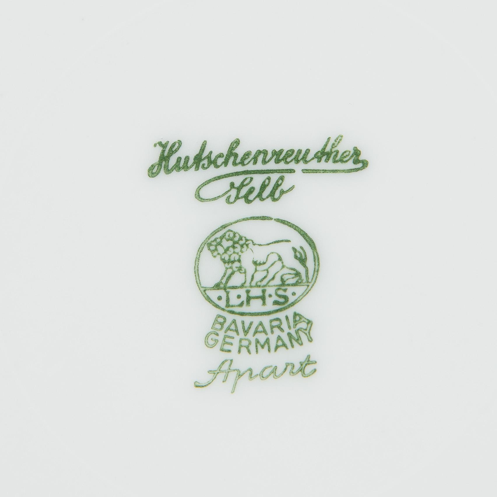 32-piece porcelain dinner service, Hutschenreuther, Germany.