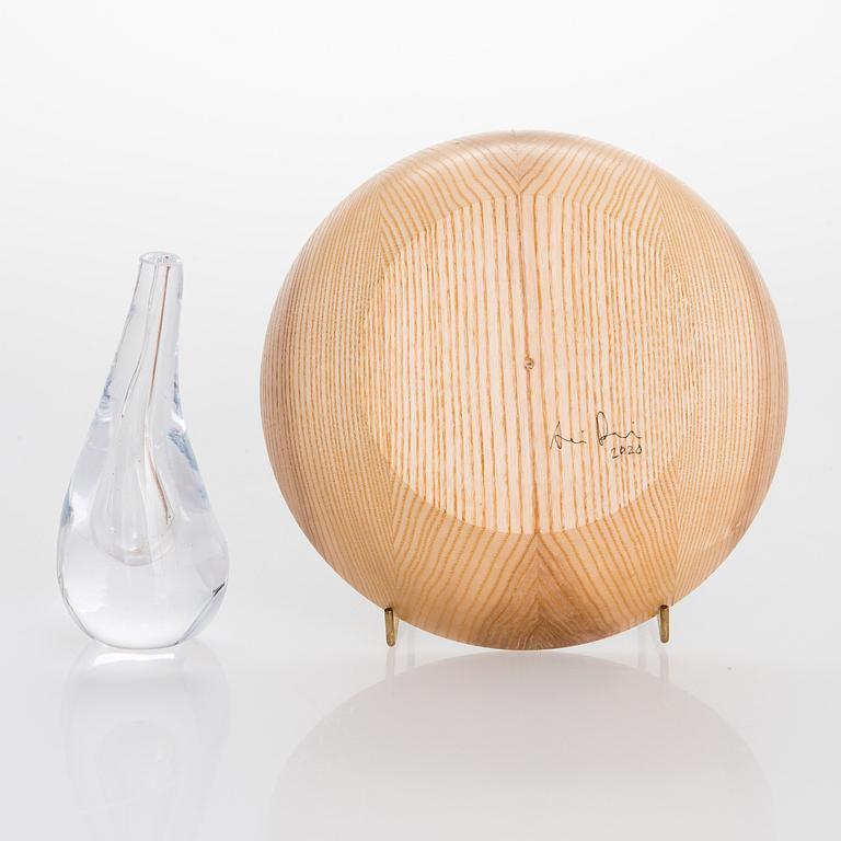 ALEKSI PUUSTINEN, A 'Pisara' (Drop) glass vase on wooden base, signed.