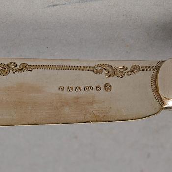 FISKBESTICK, 14 delar, pläter, England, 1800/1900-tal.