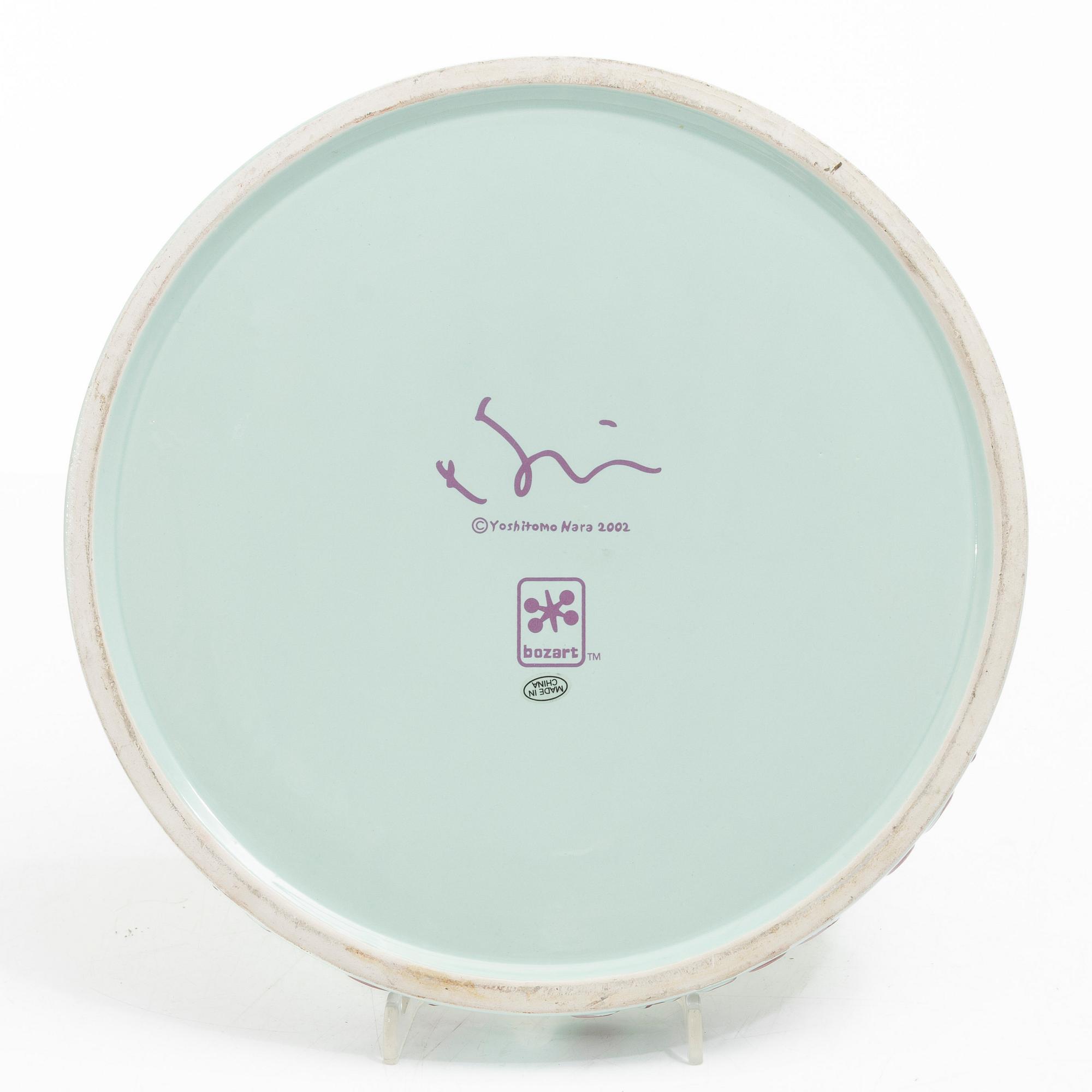 Yoshitomo Nara, an ashtray, "Too Young Too Die", Bozart, 2002.