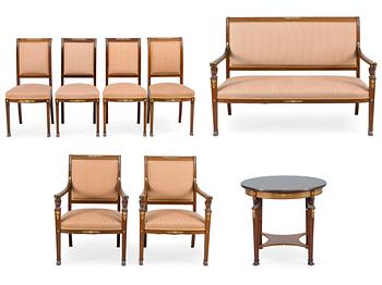 A SUITE OF FURNITURE, 8 PIECES.
