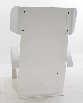 KARMSTOL, prototyp, "Tronföljd-Victoria", Louise Treschow.