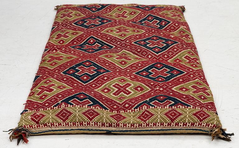 Åkdyna, krabbasnår och dukagång. ca 98 x 47 cm, Färs härad, 1800-talets mitt.