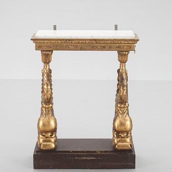KONSOLBORD, empire. 1800-talets första hälft.