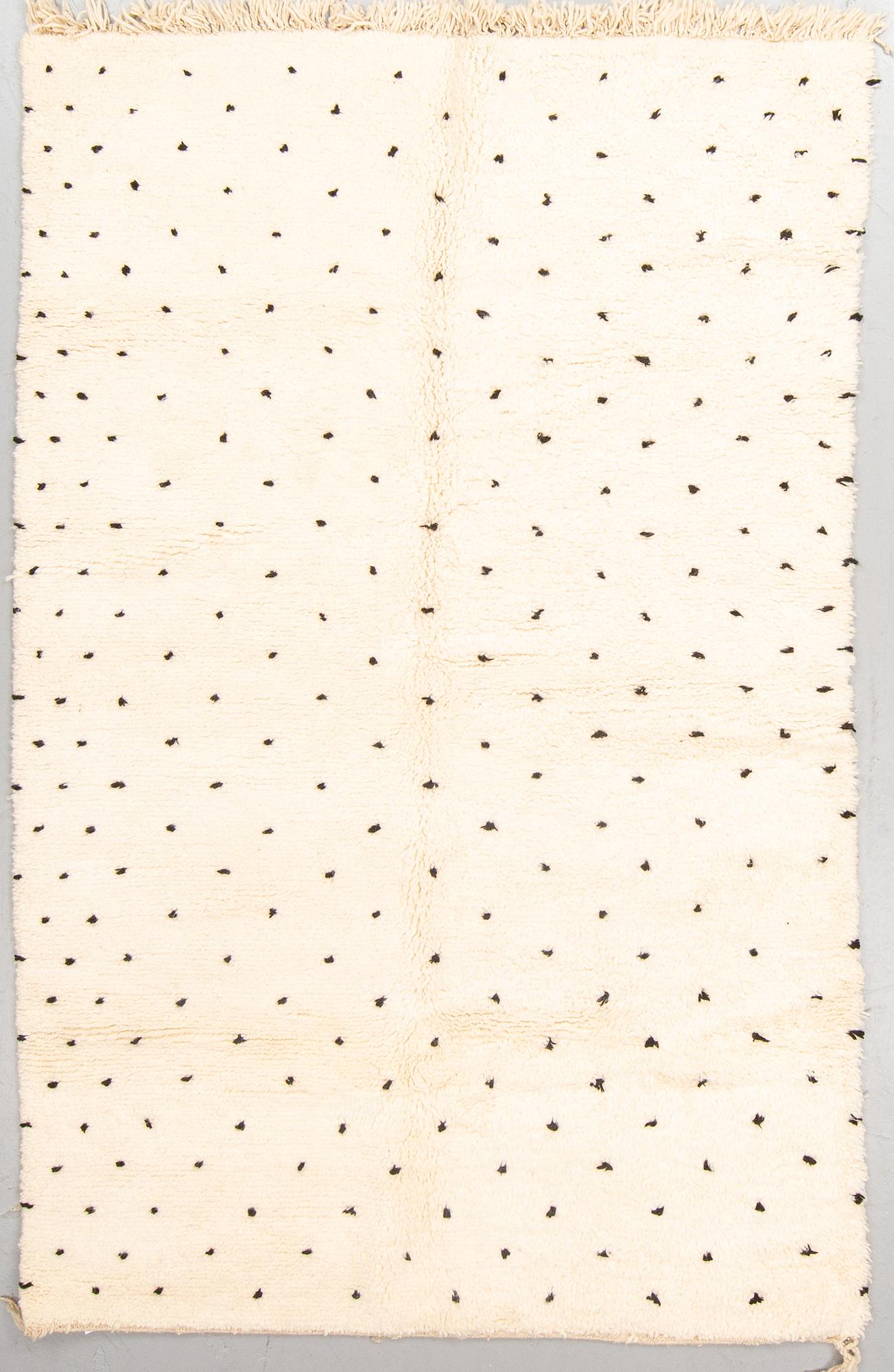 MATTA, Marocko, ca 244 x 155 cm.