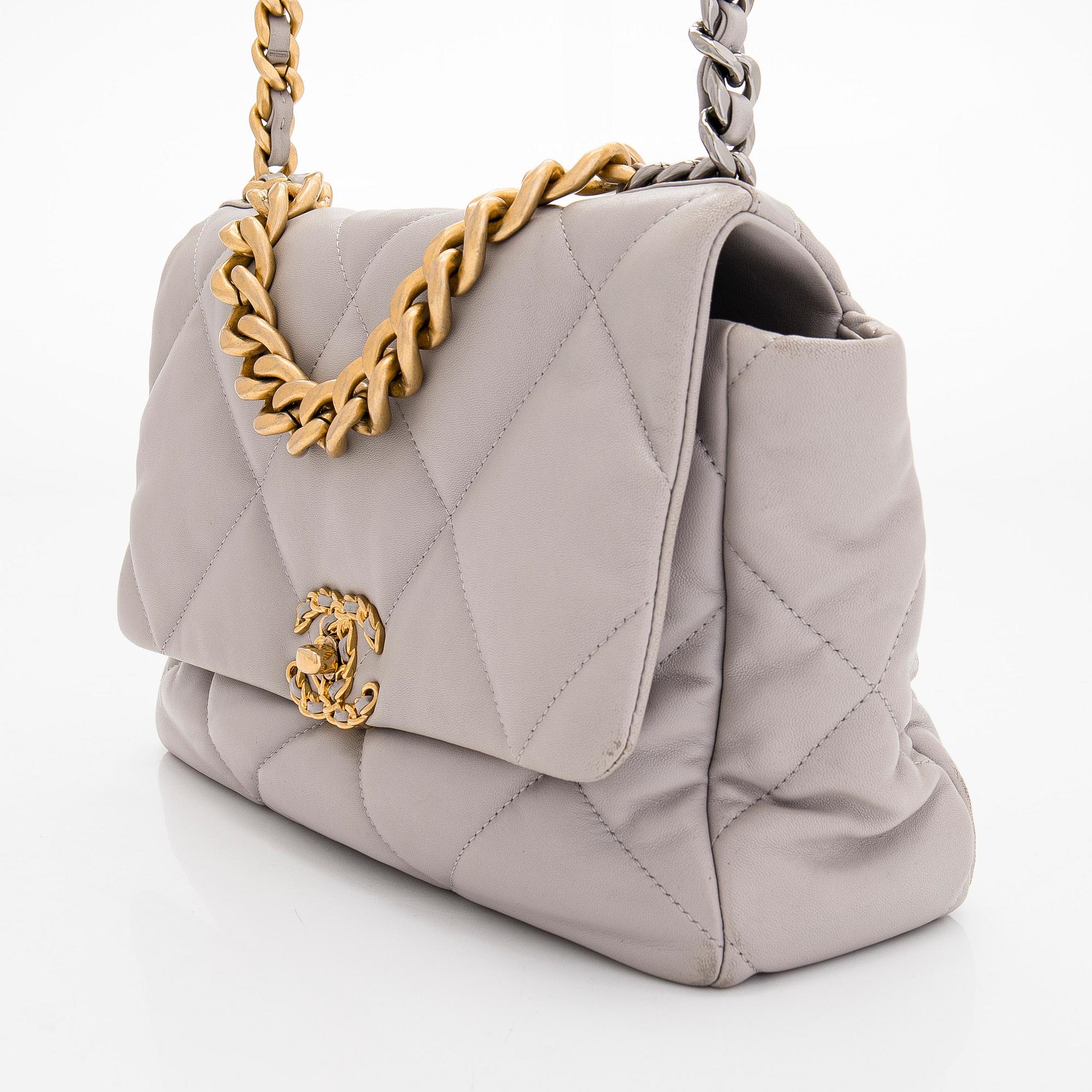 Chanel, bag, '19 Large Flap Bag'.