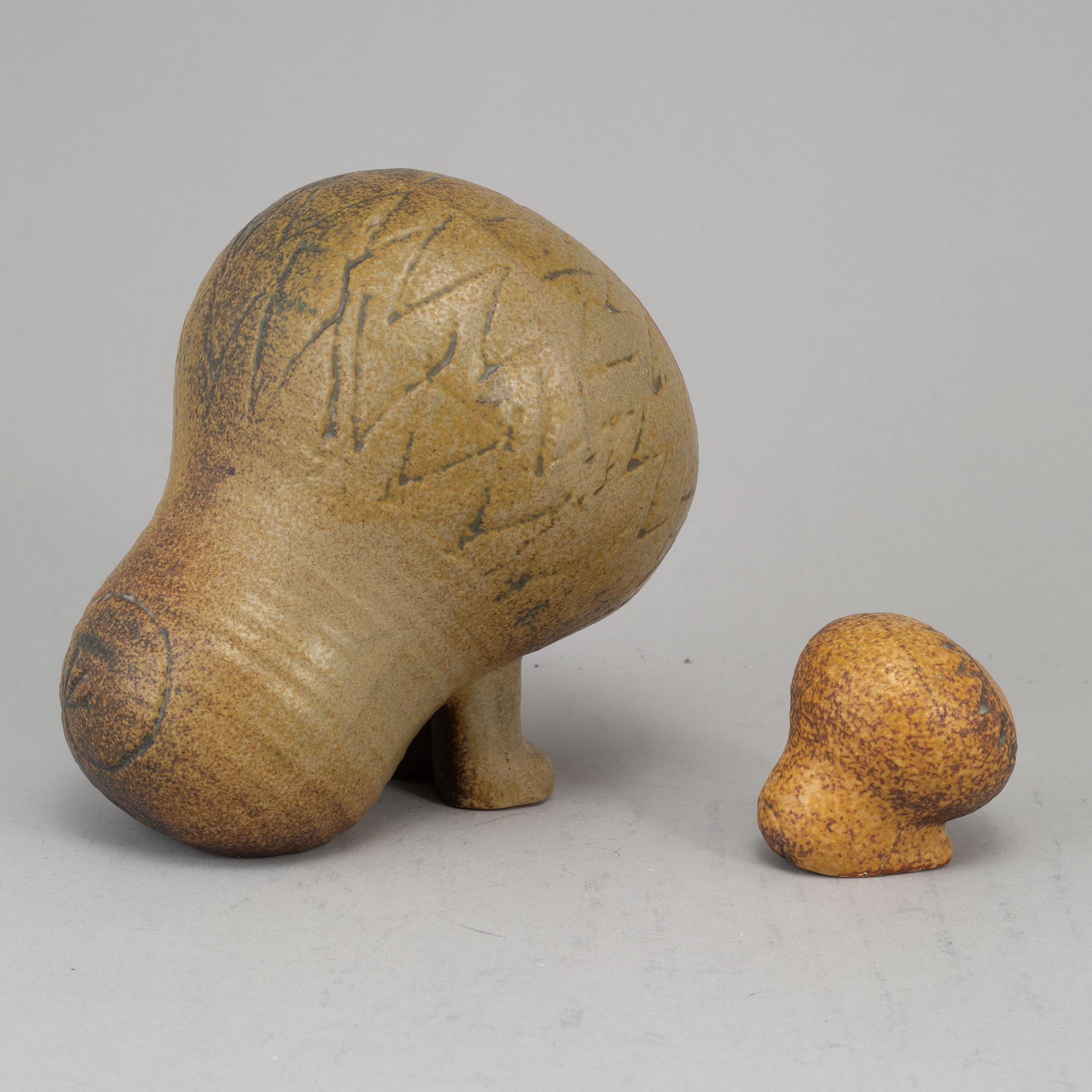 LISA LARSON, figuriner, 2 st, stengods, Gustavsberg.