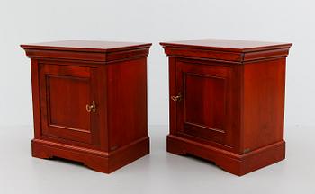 SÄNGBORD, 1 par, Grange, 1900-talets fjärde kvartal.