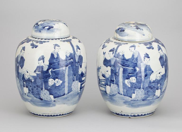 BOJANER, 2st, porslin, Kangxistil, sen Qing 1800/1900-tal.