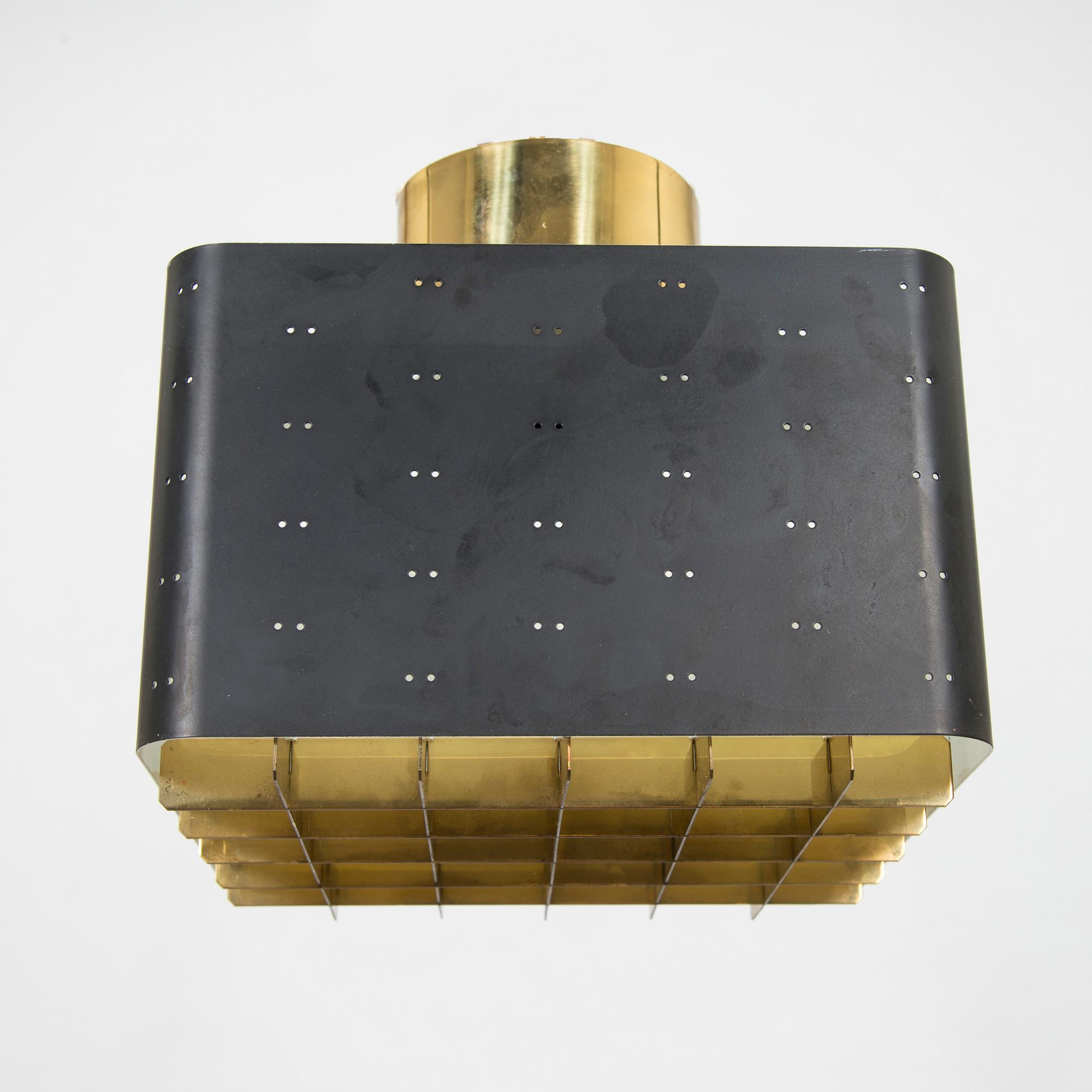 Paavo Tynell, taklampa "Tähtitaivas" (Stjärnhimmel), Taito 1950-tal.