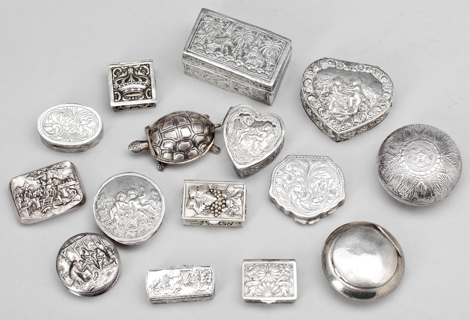 PARTI SILVERDOSOR, 15 st, olika nationaliteter. 1800-1900-tal. Vikt ca 343g.