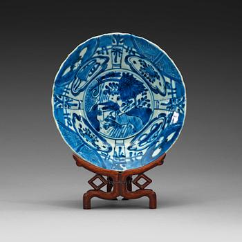 A blue and white kraak dish, Ming dynasty Wanli (1572-1620).