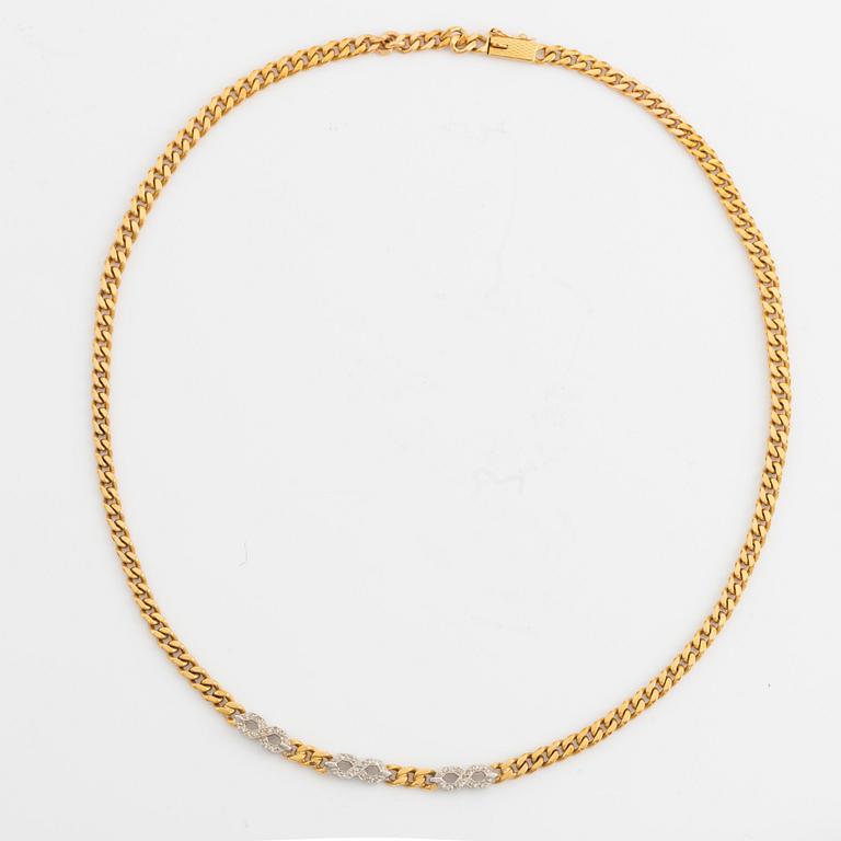 18K gold and small eight cut diamond necklace and bracelet.