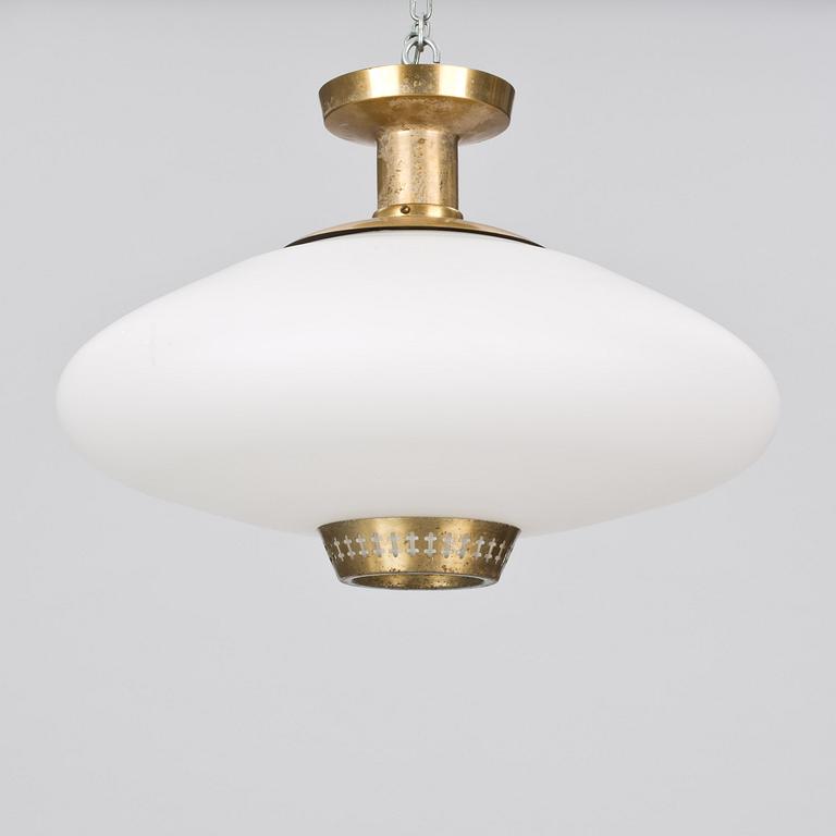 TAKLAMPA. Ateljé Lyktan, design Hans Bergström. 1900-tal.