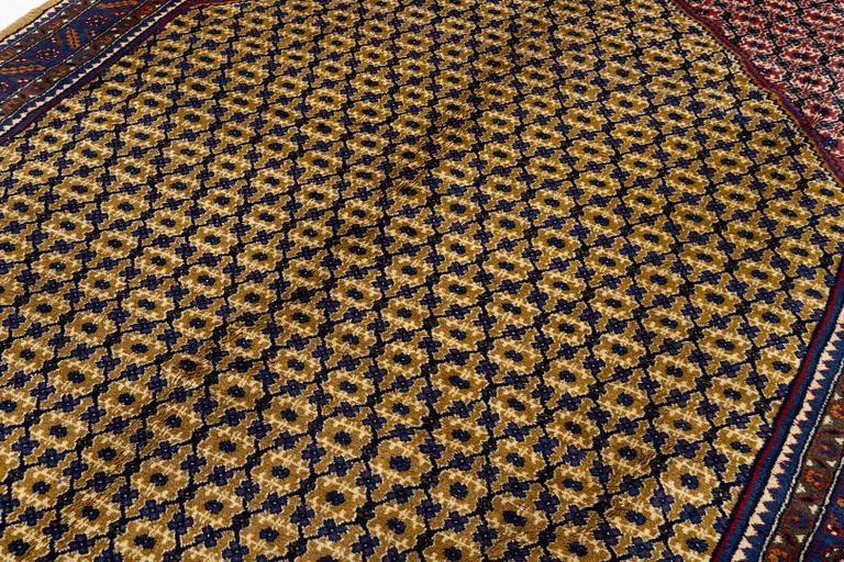 A Kolyai carpet approx. 300 x 215 cm.