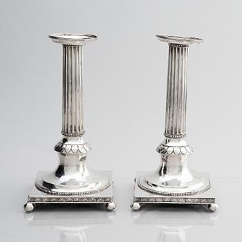 Gustaf Henrik Sidwall, ljusstakar, ett par, silver, Norrköping 1798. Gustavianska.