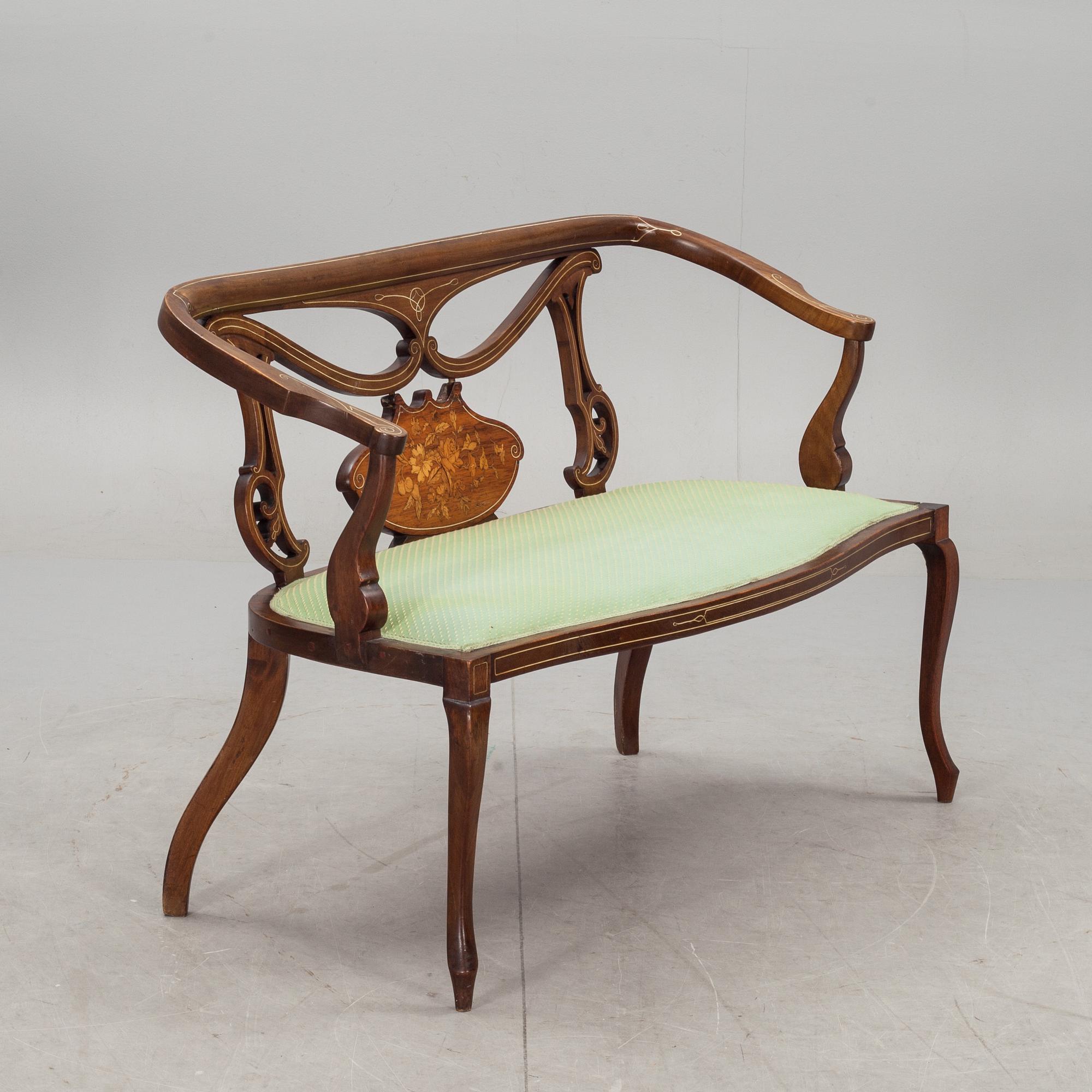 SALONGSGRUPP, 3 delar. Art-deco, europa, 1900-talets början.
