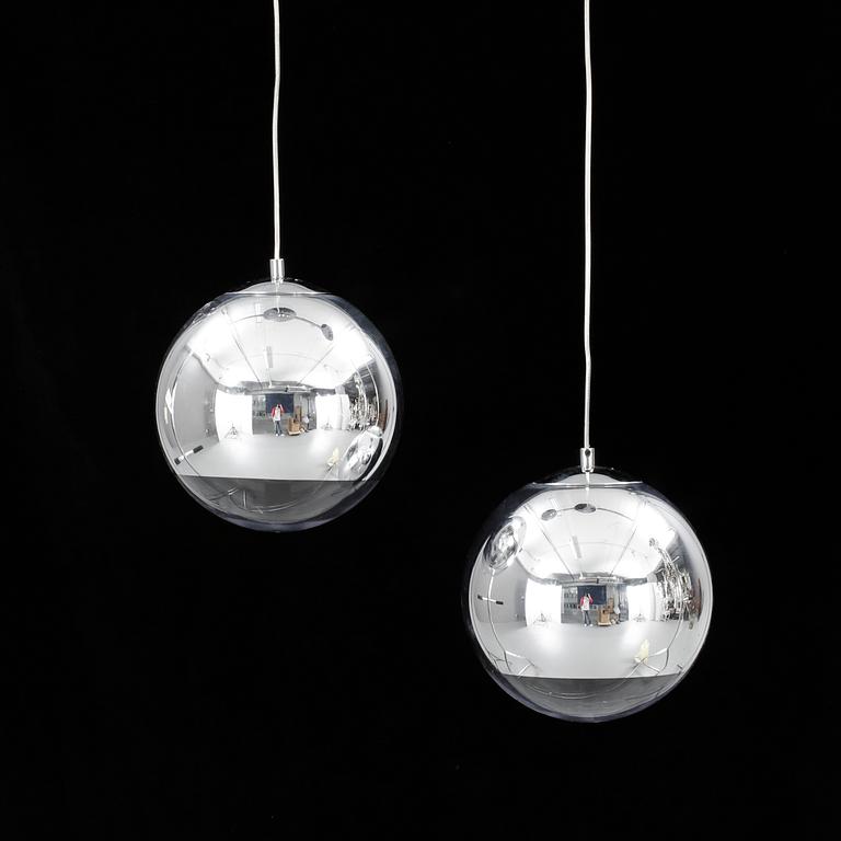 LAMPOR, ett par, "Mirror ball", Tom Dixon, 2000-tal.