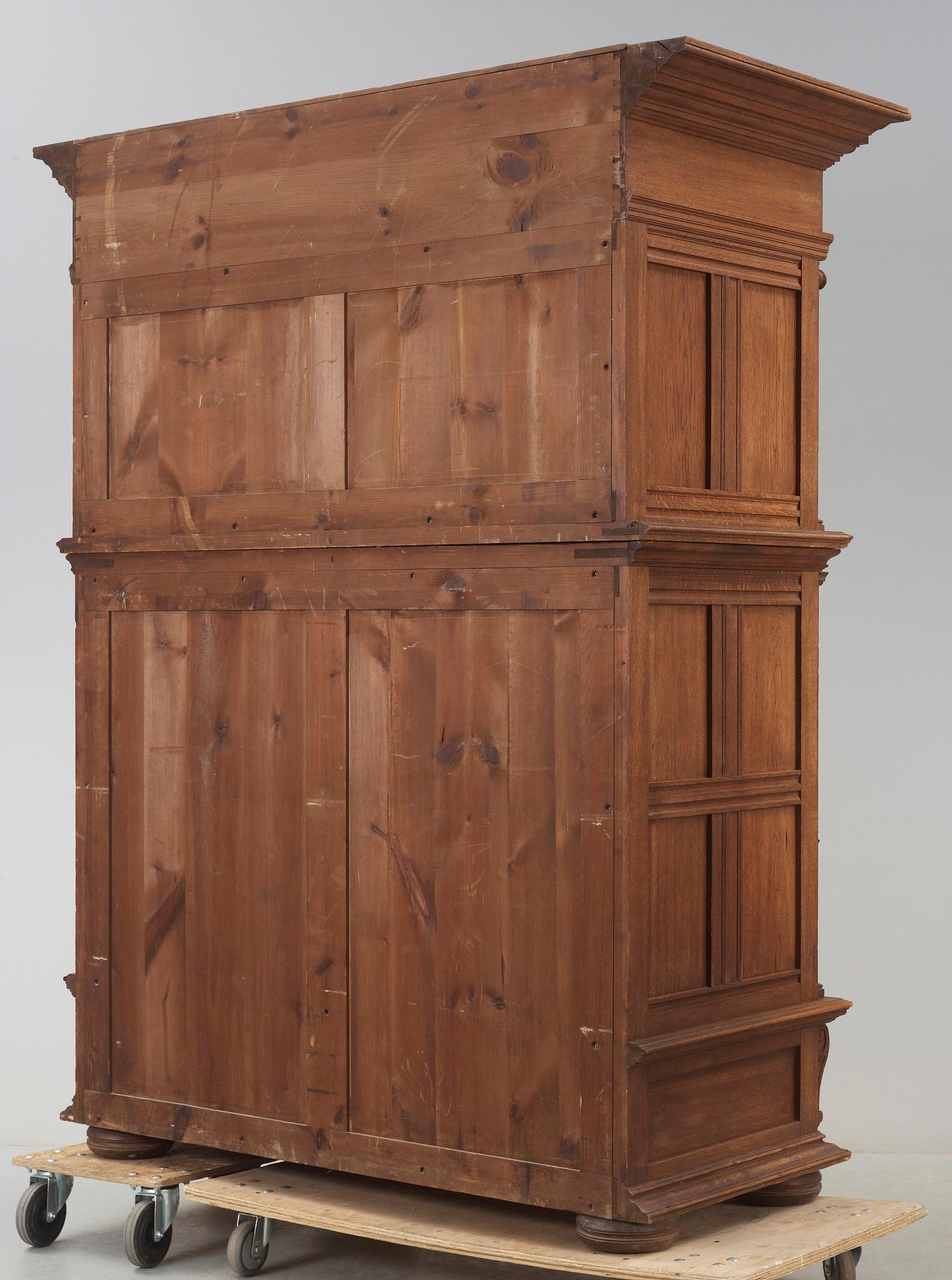 SKÅP, renässansstil, sent 1800-tal.